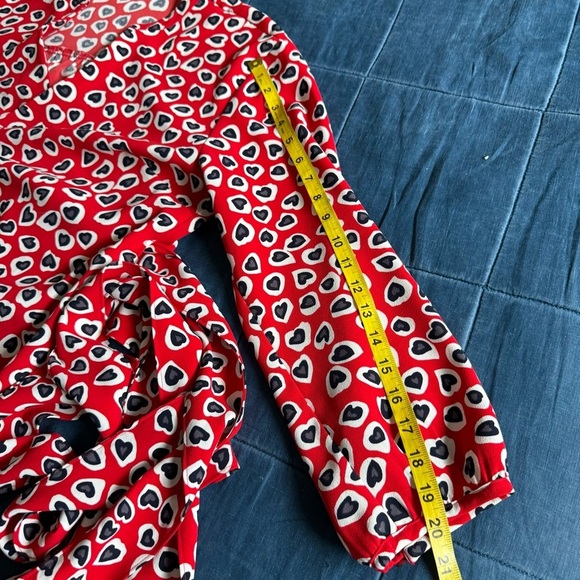 J Crew Heart Print Wrap Blouse Top Size Large - Picture 12 of 12